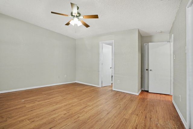 1022 Cedar Run Drive, Duncanville, TX 75137