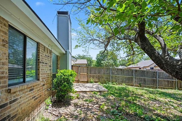 1022 Cedar Run Drive, Duncanville, TX 75137