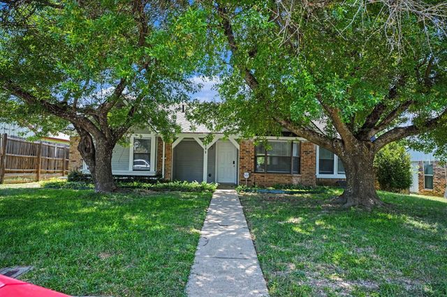 1022 Cedar Run Drive, Duncanville, TX 75137