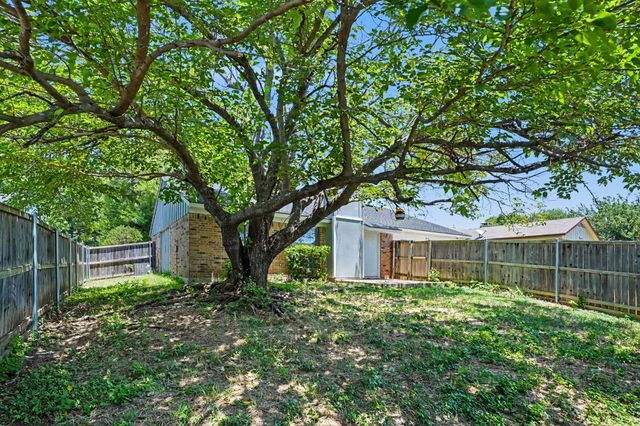 1022 Cedar Run Drive, Duncanville, TX 75137