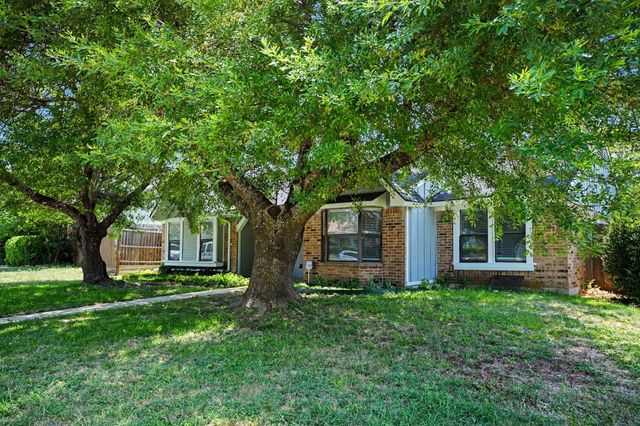 1022 Cedar Run Drive, Duncanville, TX 75137