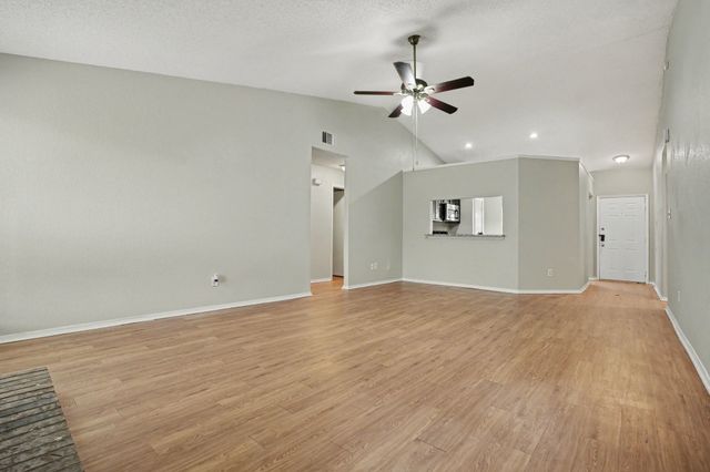 1022 Cedar Run Drive, Duncanville, TX 75137