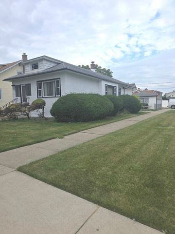 1218 N 18th Avenue, Melrose Park, IL 60160