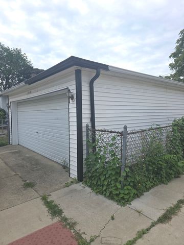 1218 N 18th Avenue, Melrose Park, IL 60160