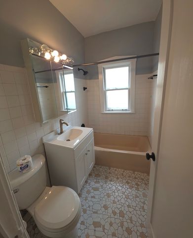 1218 N 18th Avenue, Melrose Park, IL 60160