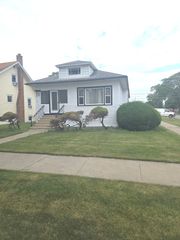 1218 N 18th Avenue, Melrose Park, IL 60160