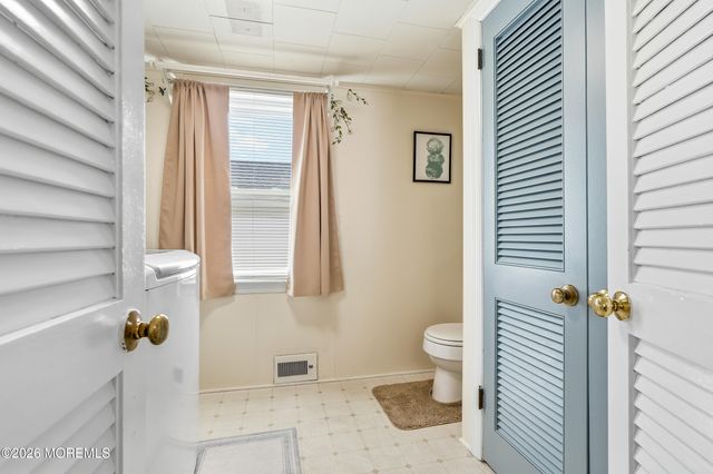 424 Prospect Avenue, Pine Beach, NJ 08741