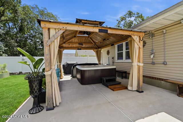 424 Prospect Avenue, Pine Beach, NJ 08741