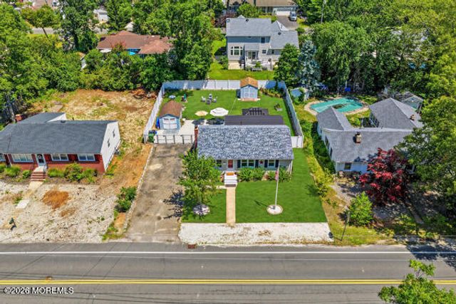 424 Prospect Avenue, Pine Beach, NJ 08741