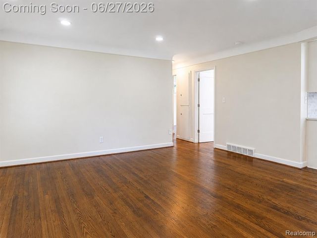 221 Reitman Court, Rochester Hills, MI 48307