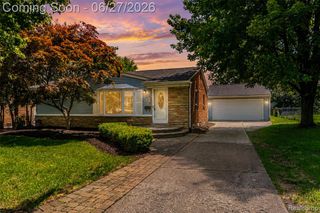 221 Reitman Court, Rochester Hills, MI 48307