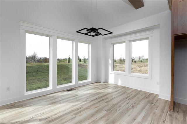 4410 Tee Box Drive, Basehor, KS 66007