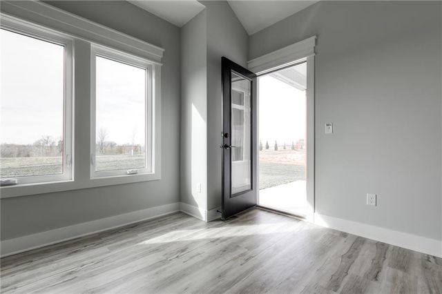 4410 Tee Box Drive, Basehor, KS 66007