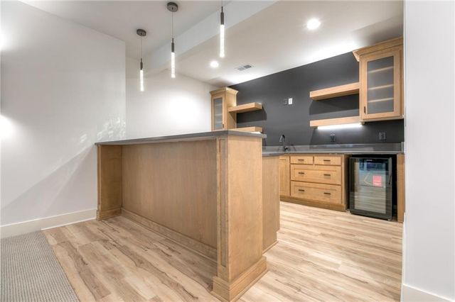 4410 Tee Box Drive, Basehor, KS 66007