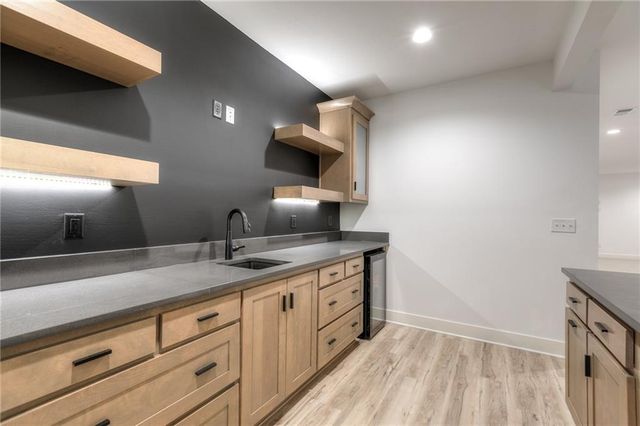 4410 Tee Box Drive, Basehor, KS 66007