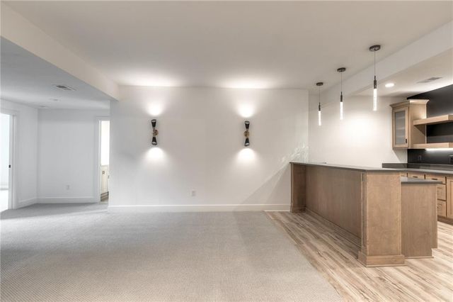 4410 Tee Box Drive, Basehor, KS 66007