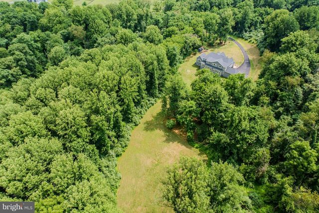 19016 BRIDLE BRANCH LN, Purcellville, VA 20132