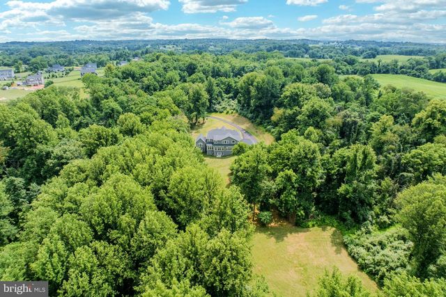 19016 BRIDLE BRANCH LN, Purcellville, VA 20132
