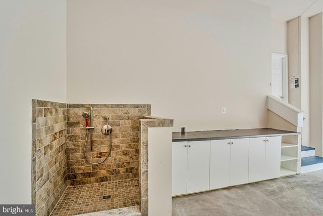 19016 BRIDLE BRANCH LN, Purcellville, VA 20132