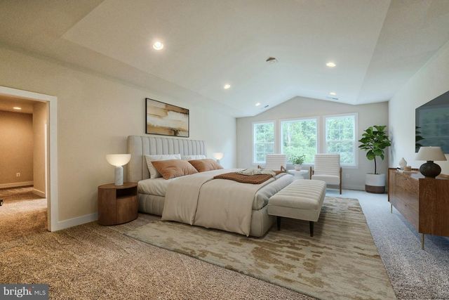 19016 BRIDLE BRANCH LN, Purcellville, VA 20132