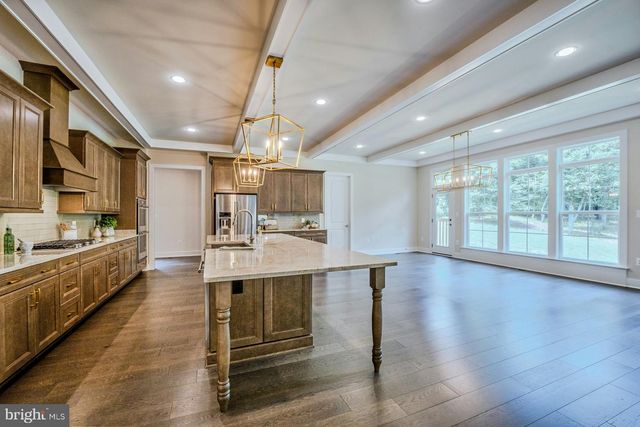 19016 BRIDLE BRANCH LN, Purcellville, VA 20132