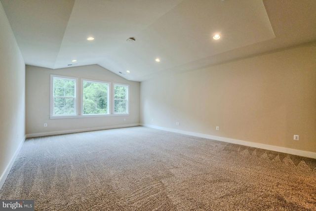 19016 BRIDLE BRANCH LN, Purcellville, VA 20132