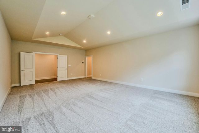 19016 BRIDLE BRANCH LN, Purcellville, VA 20132