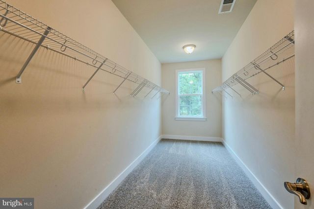 19016 BRIDLE BRANCH LN, Purcellville, VA 20132