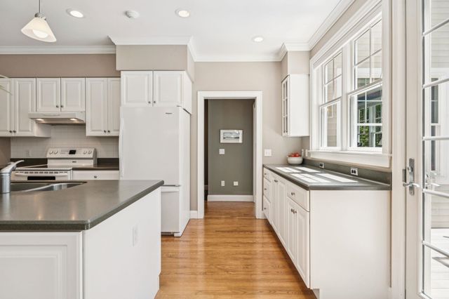 73 Pipers Point Lane, Alton, NH 03809