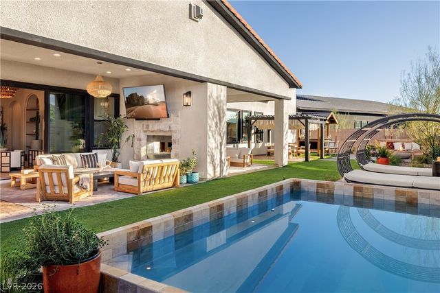 8595 Stange Avenue, Las Vegas, NV 89129
