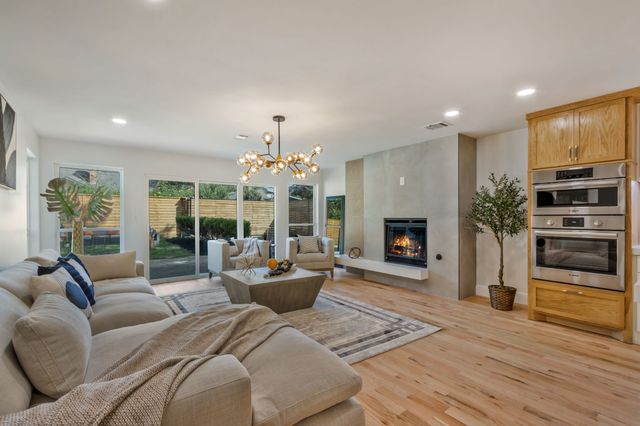 11115 Scotsmeadow Drive, Dallas, TX 75218