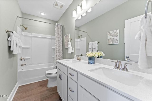 10559 Pleasant Branch Drive Unit 201, Raleigh, NC 27614