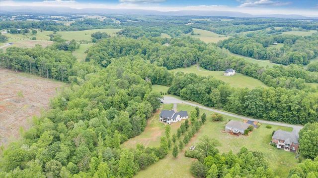479 Constitution BLVD, Wirtz, VA 24184