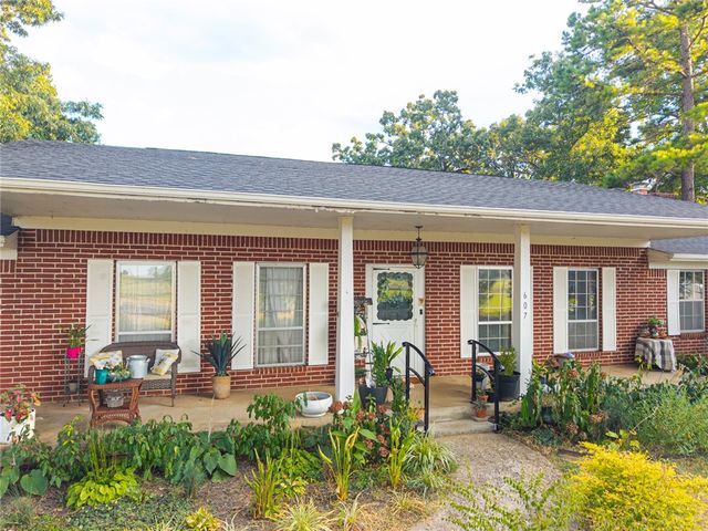 607 W Main Street, Charleston, AR 72933