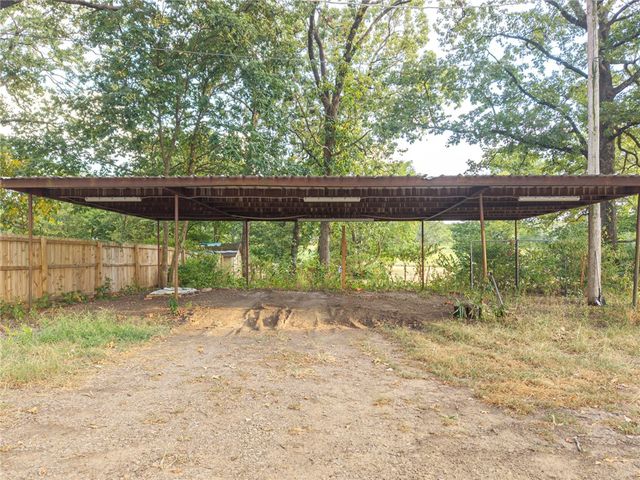 607 W Main Street, Charleston, AR 72933