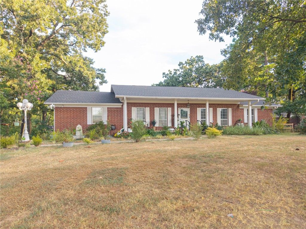 607 W Main Street, Charleston, AR 72933