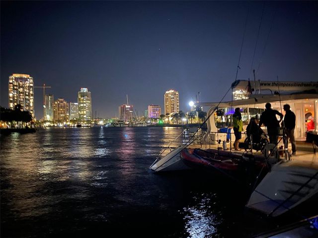 5635 24TH AVENUE N, St Petersburg, FL 33710