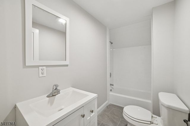 64 Shunpike Rd, Madison Boro, NJ 07940