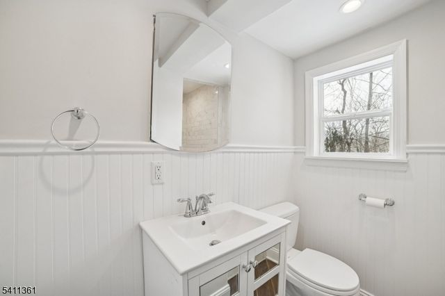 64 Shunpike Rd, Madison Boro, NJ 07940