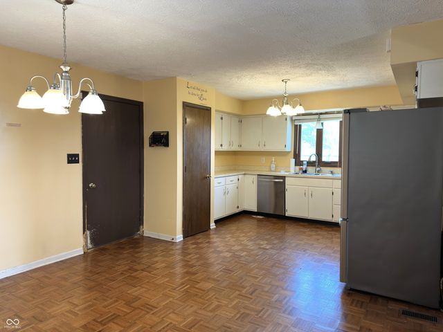 8341 Christiana Lane, Indianapolis, IN 46256