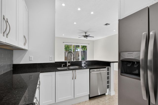 11 NE 20th Avenue, Pompano Beach, FL 33060
