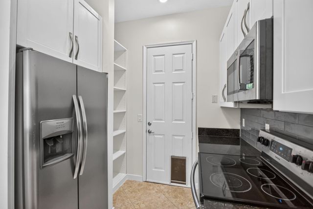 11 NE 20th Avenue, Pompano Beach, FL 33060