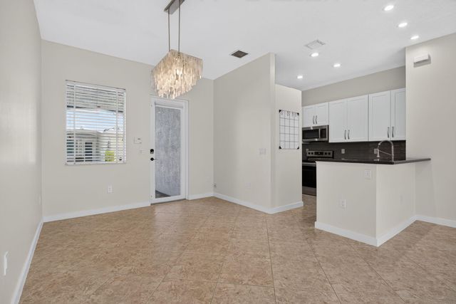 11 NE 20th Avenue, Pompano Beach, FL 33060