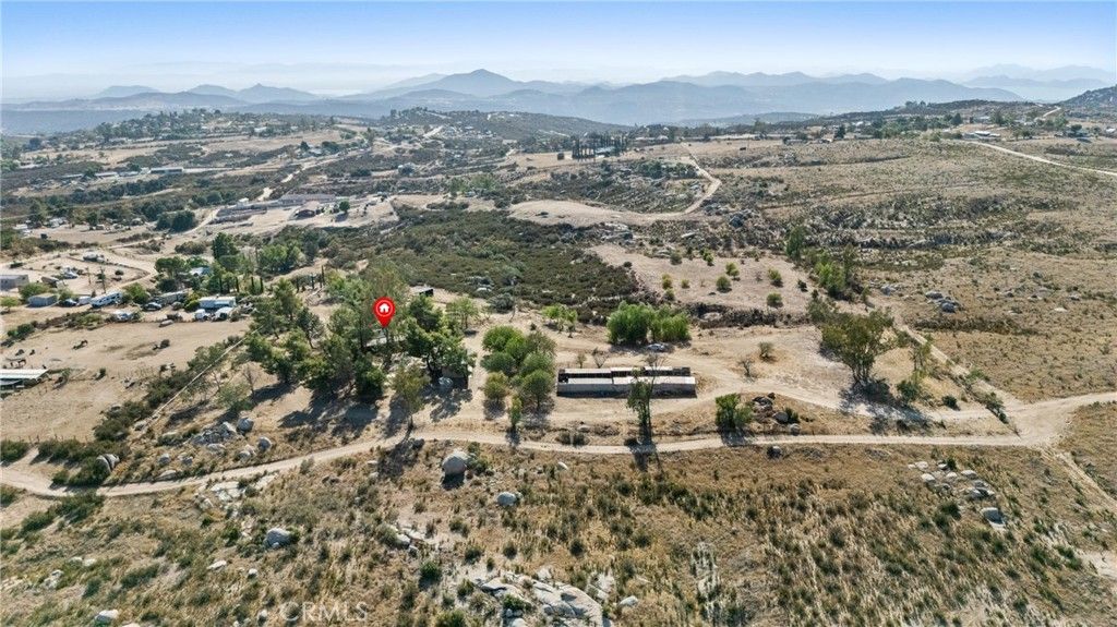 32305 Red Mountain, Hemet, CA 92544 — exterior