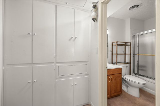 2700 Bellefontaine Street B30, Houston, TX 77025