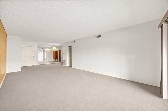 2700 Bellefontaine Street B30, Houston, TX 77025