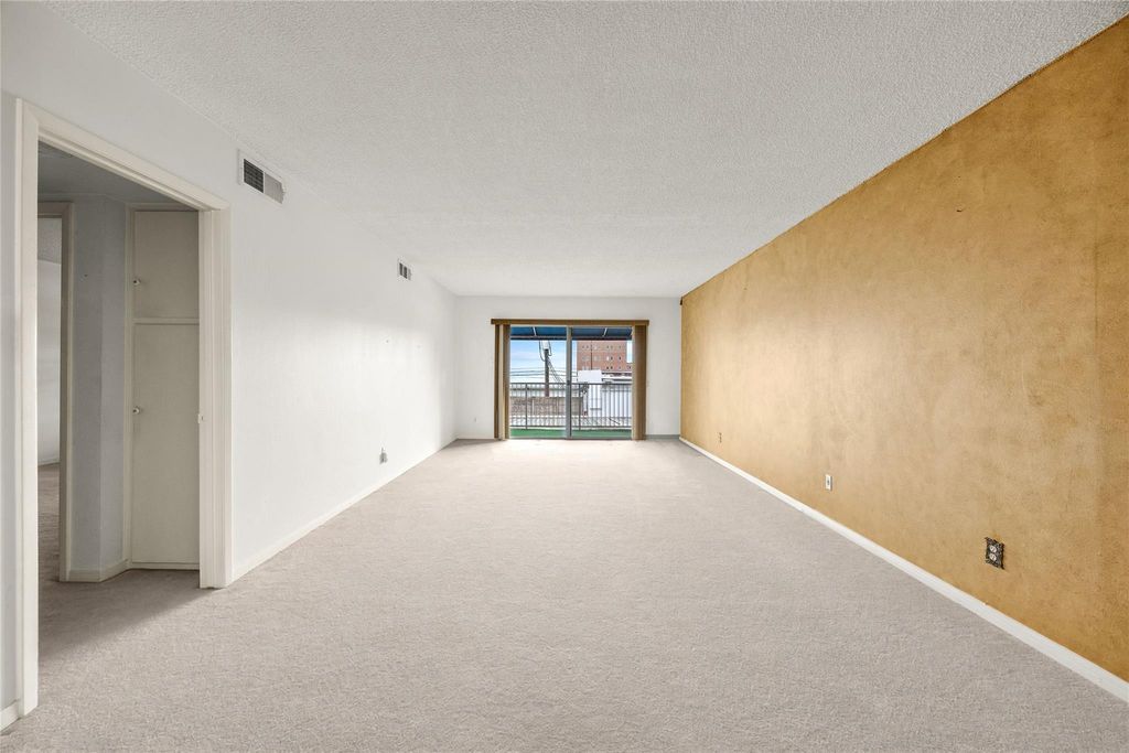 2700 Bellefontaine Street B30, Houston, TX 77025