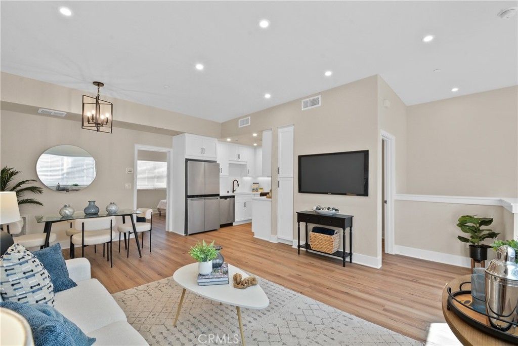 18082 Prairie Avenue 108, Torrance, CA 90504