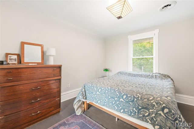 11 Skyview Way, Pacific, MO 63069