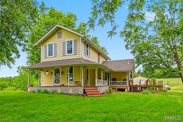11 Skyview Way, Pacific, MO 63069